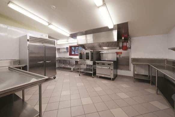 Cas pratique n°1 : nettoyer les plans de travail dans une cuisine professionnelle