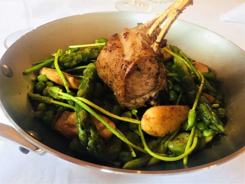 Carré d’agneau printanier