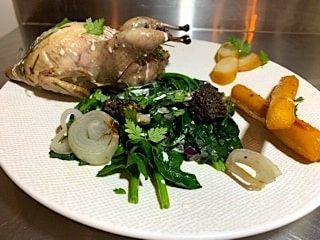 CHARLOIS Jonathan - Cailles cuites au foin morilles, épinards frais & salsifis caramélisé 1