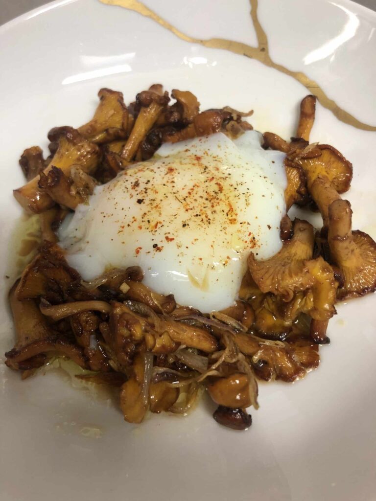 Oeuf parfait aux girolles françaises