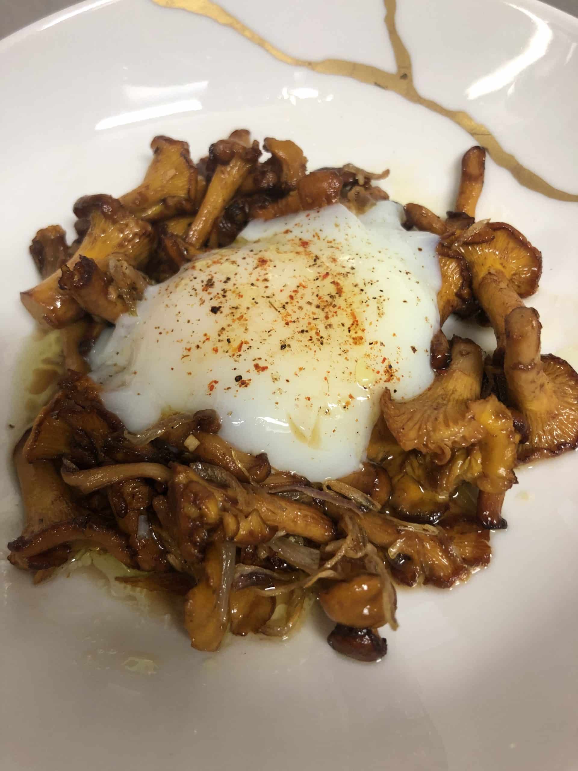 Oeuf parfait aux girolles françaises