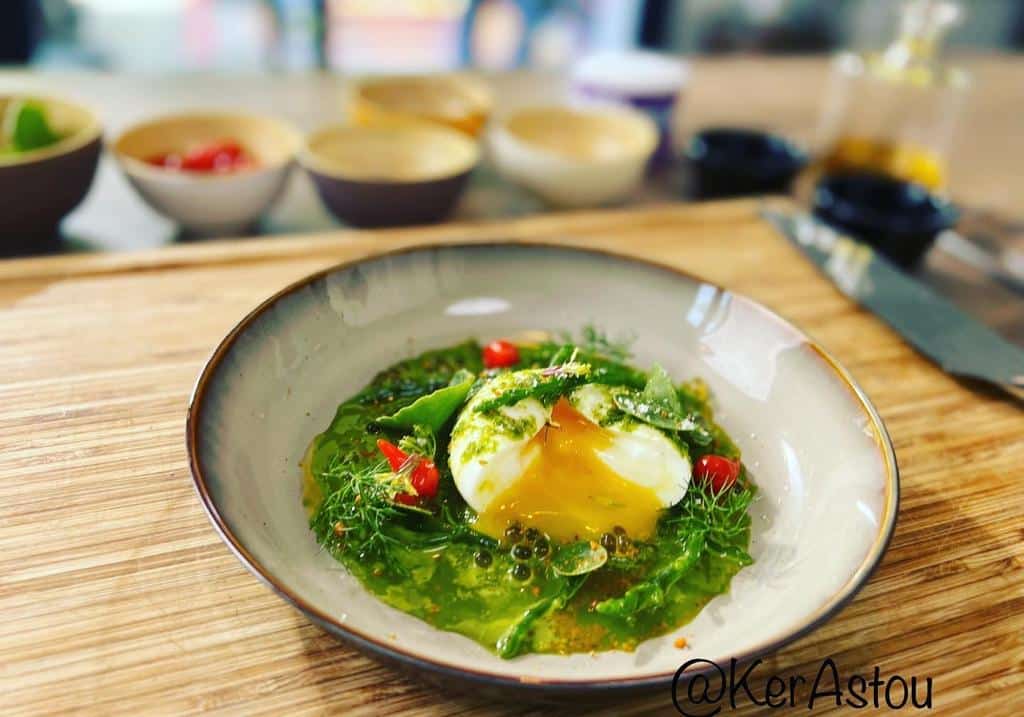 Œuf mollet, pesto de salicornes et plantes des marais salants de Guérande