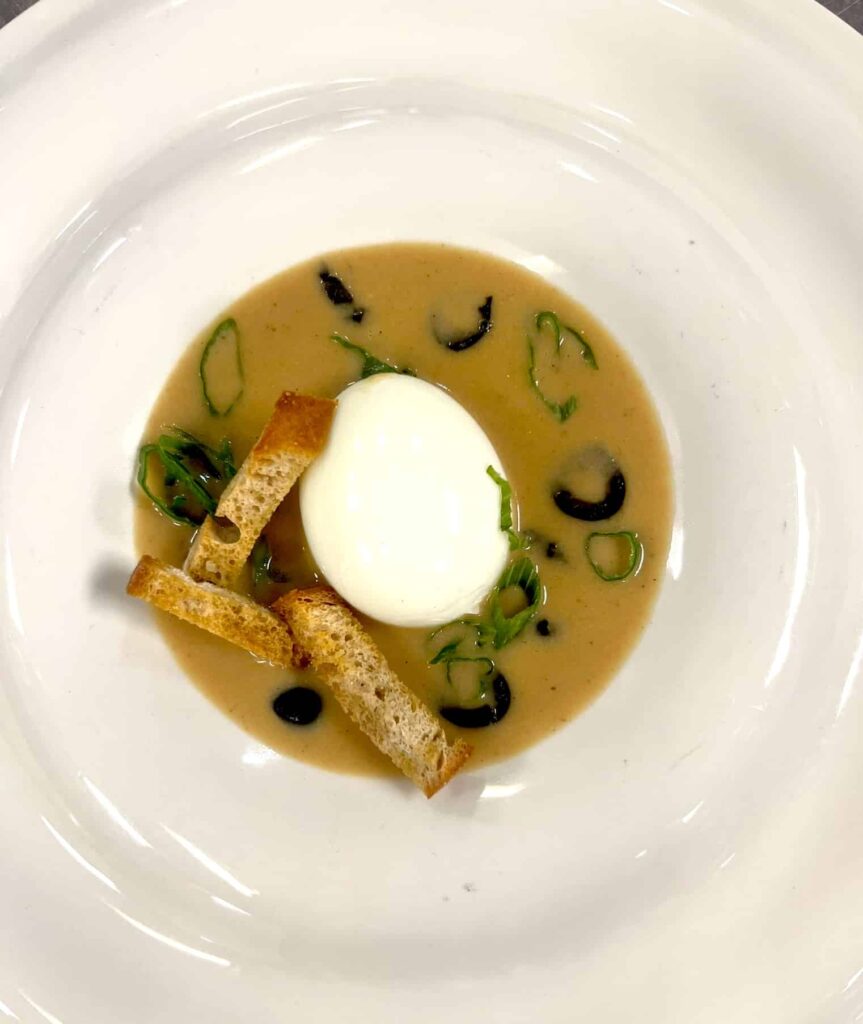 Oeuf mollet comme une pissaladière